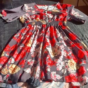 Beautiful comfy dress.